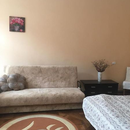 APARTMENT KOSTUSKRY str. Lviv Eksteriør billede